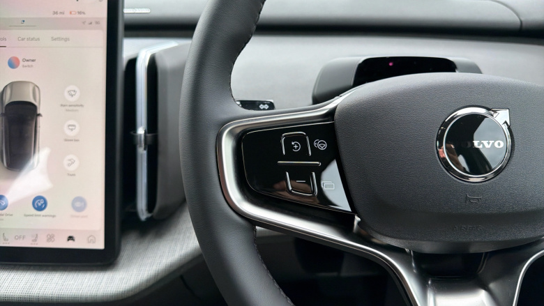 Volvo EX30 200kW SM Extended Range Plus 69kWh 5dr Auto Electric Estate